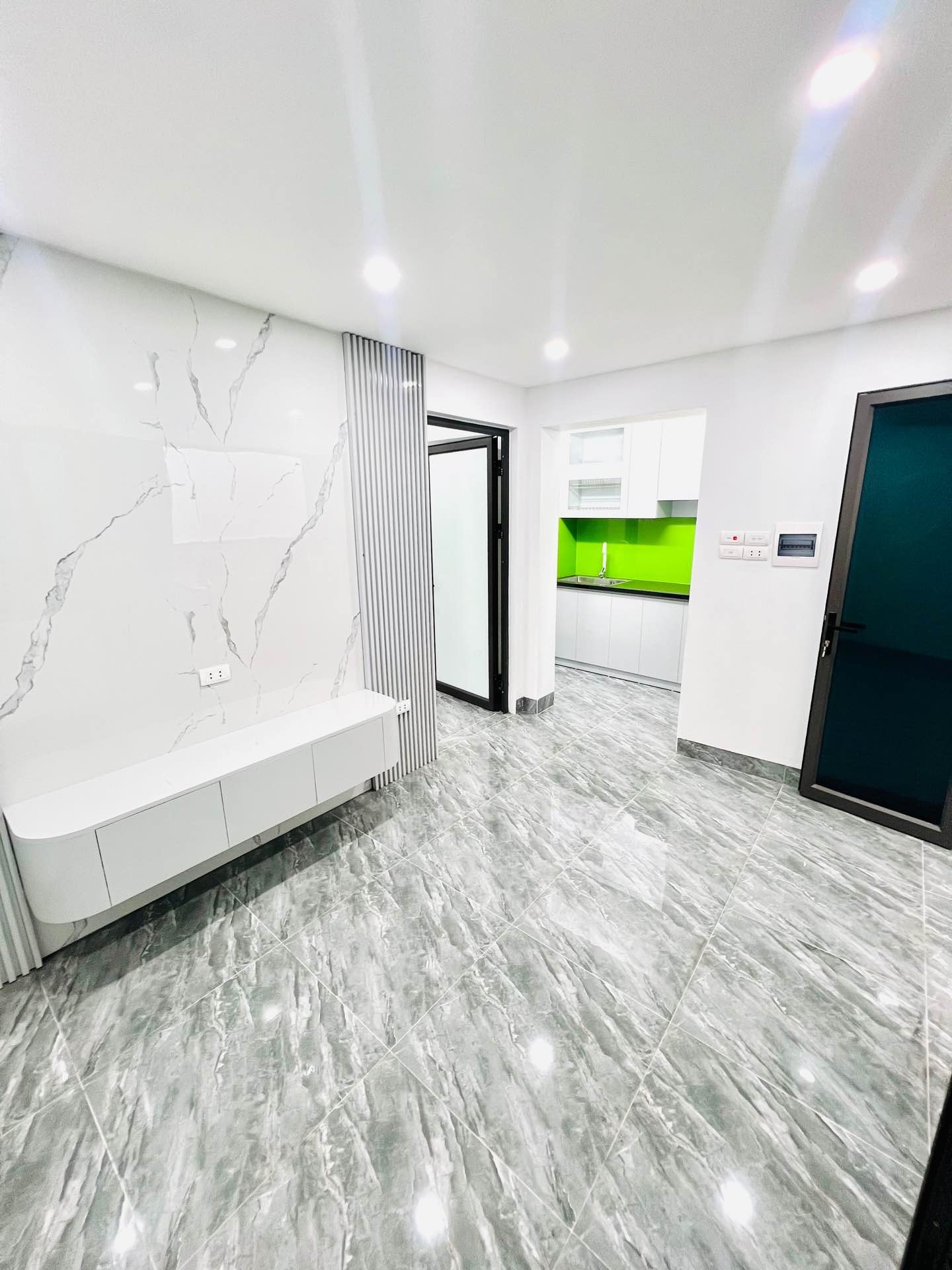 Bán nhà Nhà C27 TT Mai Động - diện tích 48m2 1 tầng - Mặt tiền rộng - giá 2,9 tỷ