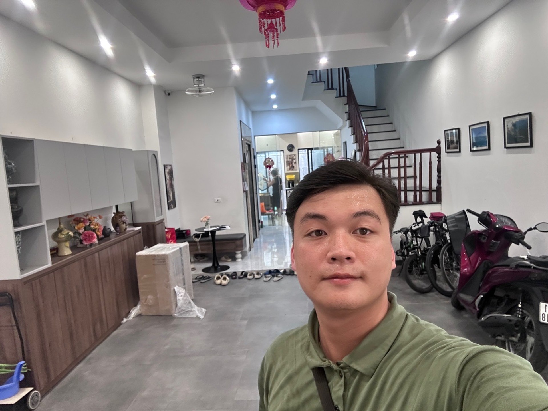 Bán nhà Lạc Trung - diện tích 86m2 6 tầng - Mặt tiền khủng, gara ô tô - giá 37,9 tỷ
