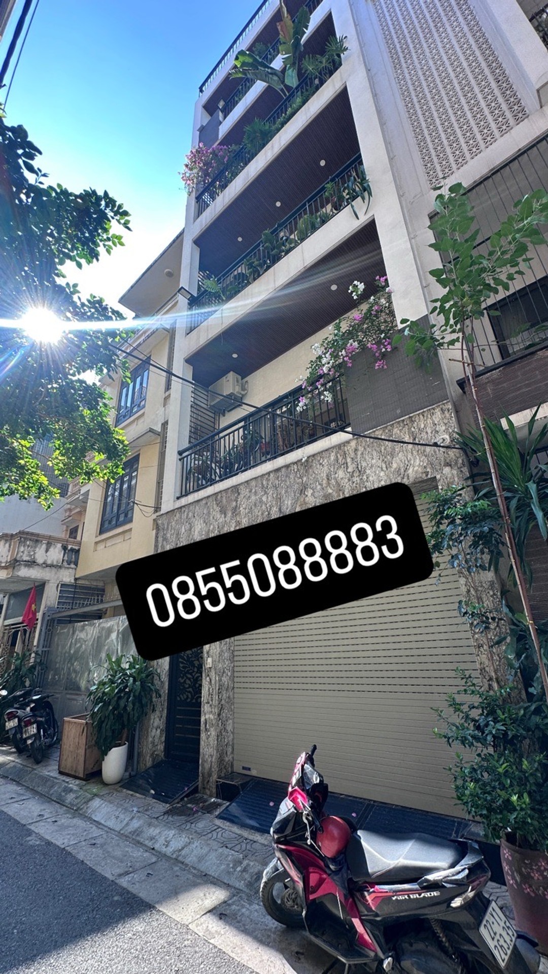 Bán nhà Lạc Trung - diện tích 86m2 6 tầng - Mặt tiền khủng, gara ô tô - giá 37,9 tỷ