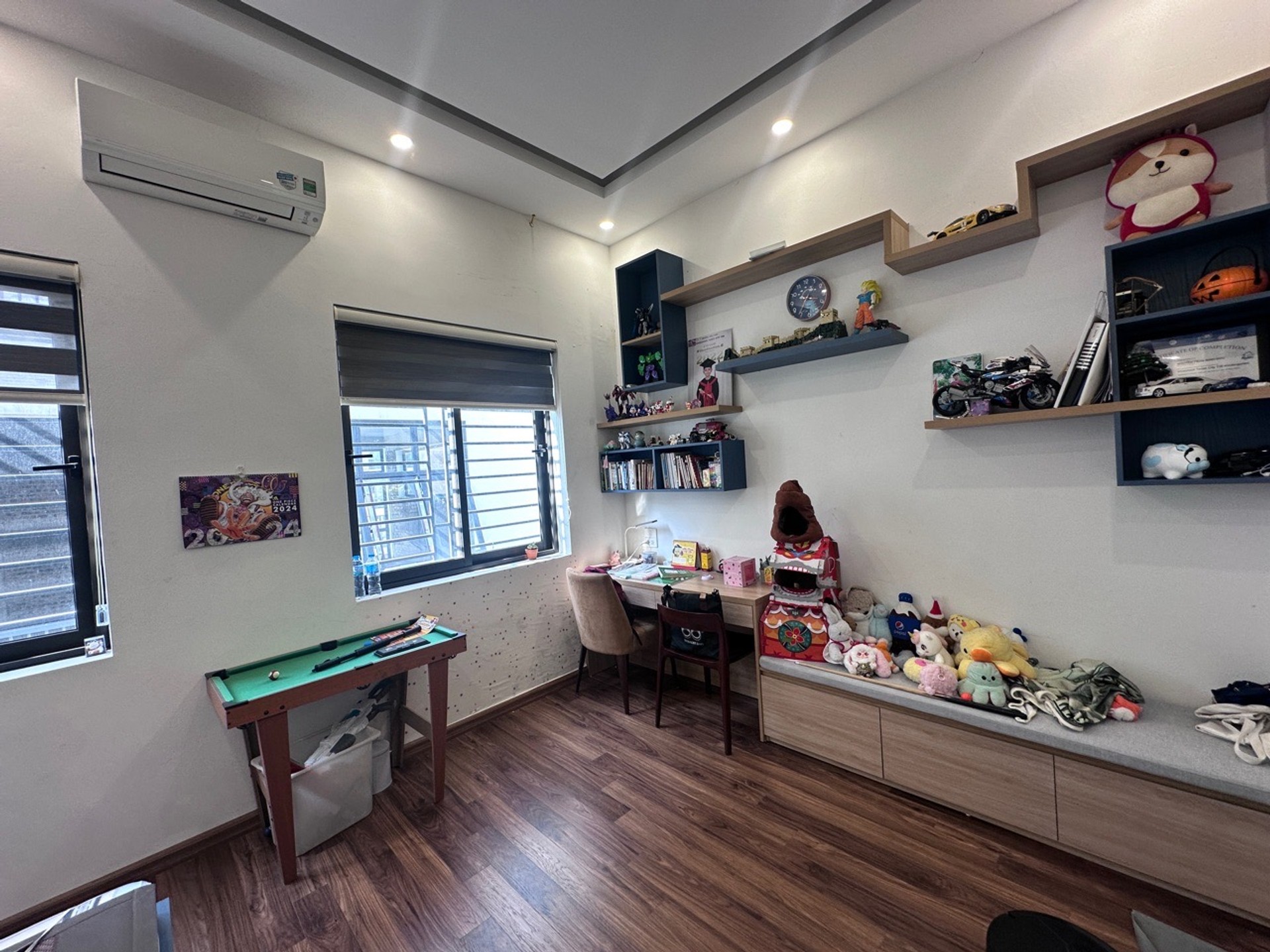 Bán nhà Lạc Trung - diện tích 86m2 6 tầng - Mặt tiền khủng, gara ô tô - giá 37,9 tỷ