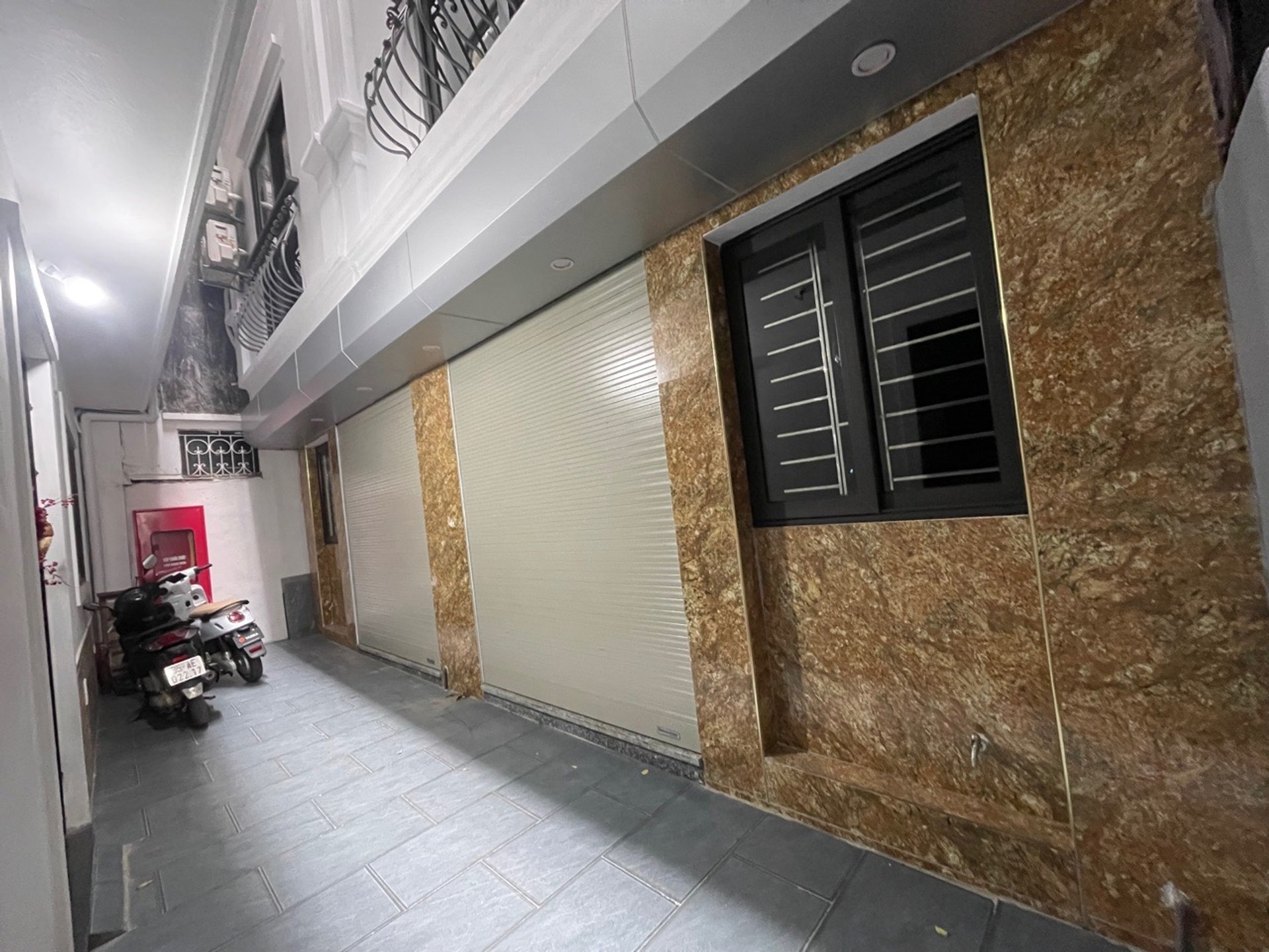 Bán nhà Nguyễn Đức Cảnh - diện tích 30m2 7 tầng - Nhà đẹp long lanh - giá 11,5 tỷ