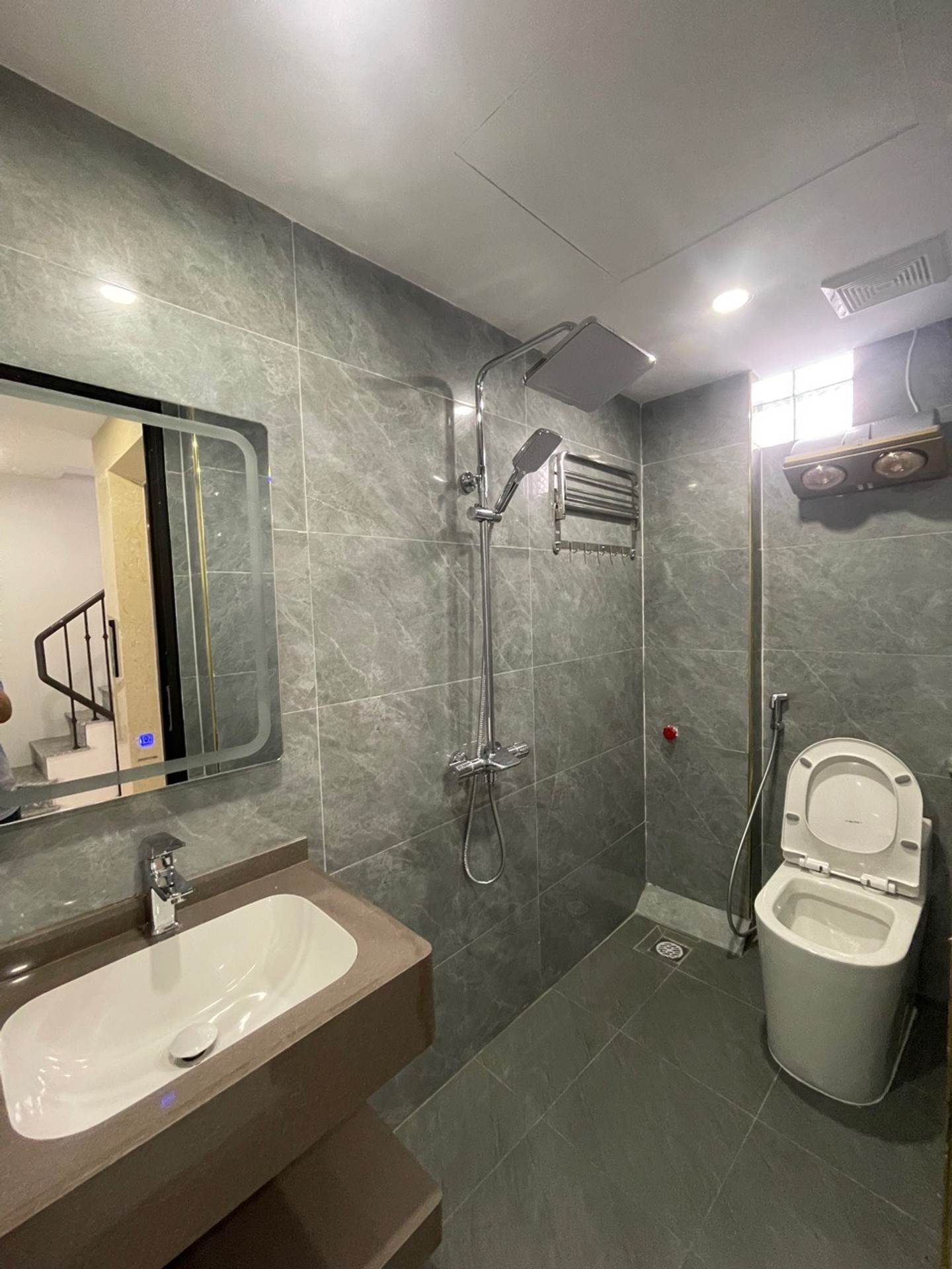 Bán nhà Nguyễn Đức Cảnh - diện tích 30m2 7 tầng - Nhà đẹp long lanh - giá 11,5 tỷ