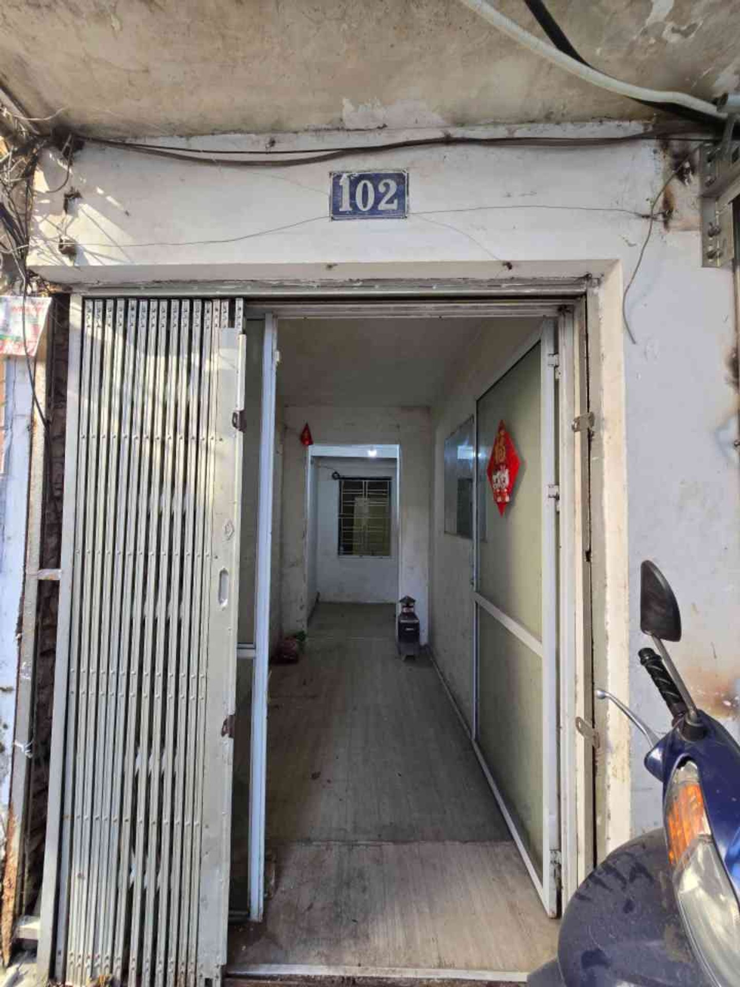 Bán nhà Tập Thể Mai Động - diện tích 38m2 1 tầng - Ô Tô Đỗ Cửa - giá 3,2 tỷ