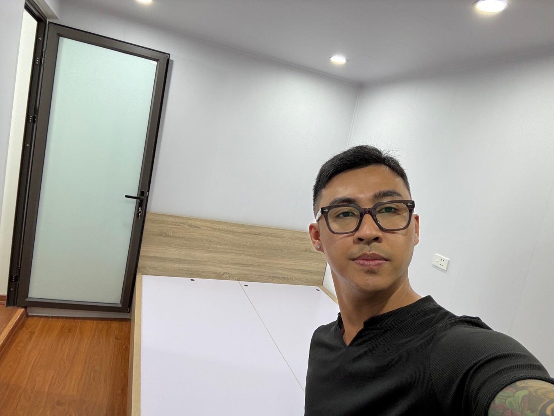 Bán nhà Huỳnh Thúc Kháng - diện tích 75m2 3 tầng - Sổ đỏ chính chủ - giá 4,8 tỷ