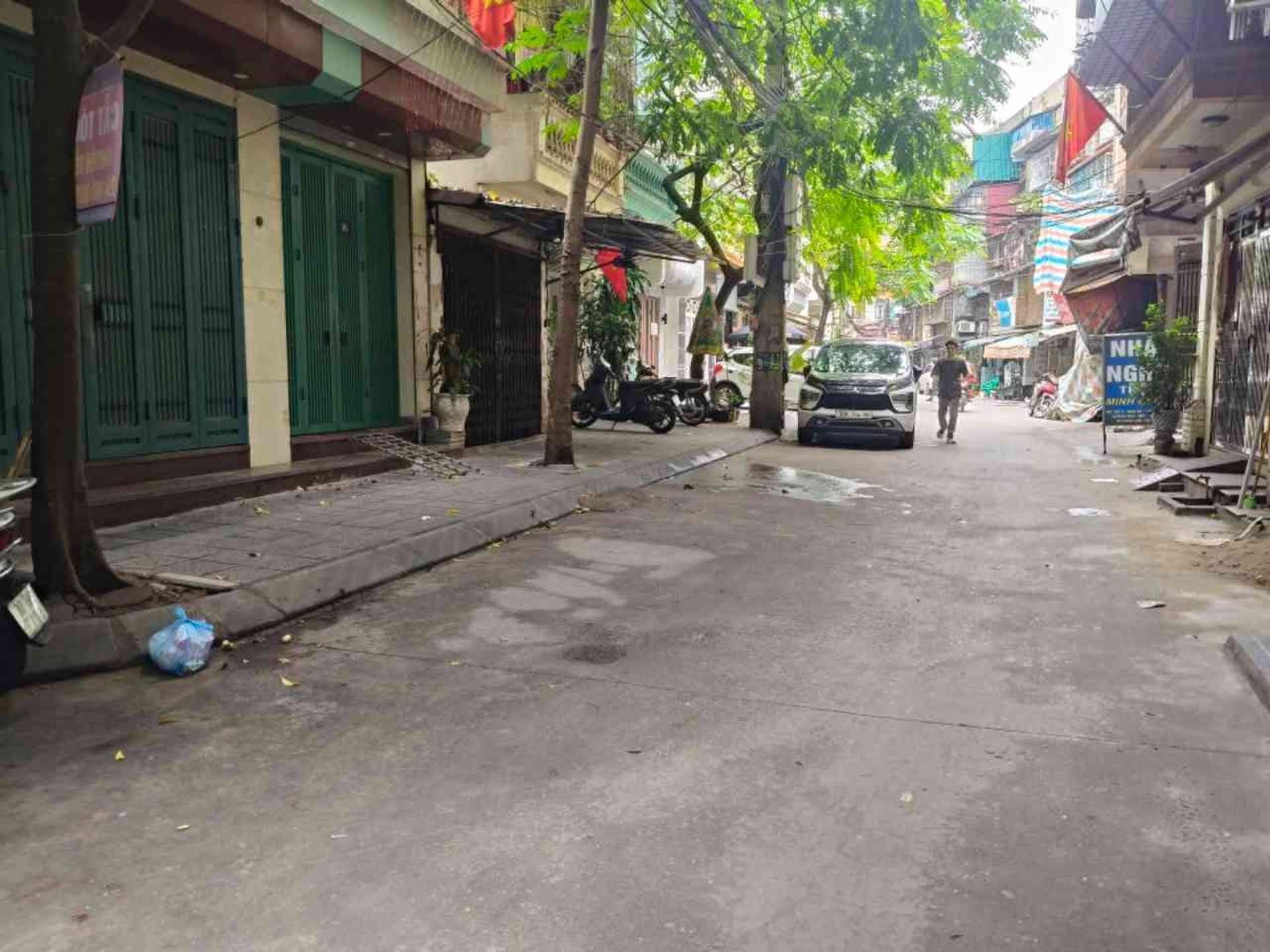 Bán nhà Phố 8/3 - diện tích 46m2 4 tầng - Ô tô tránh - giá Nhỉnh 11 tỷ
