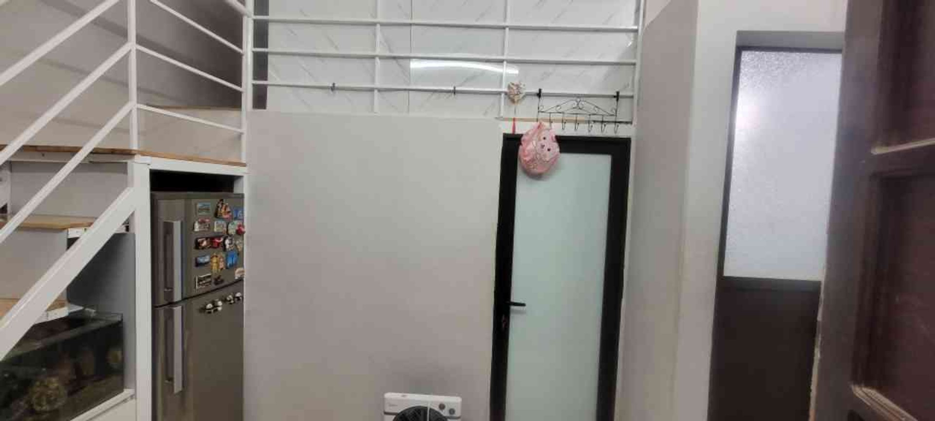 Bán nhà Pháo Đài Láng - diện tích 77m2 3 tầng - Ngõ thông, gần phố - giá 23 tỷ