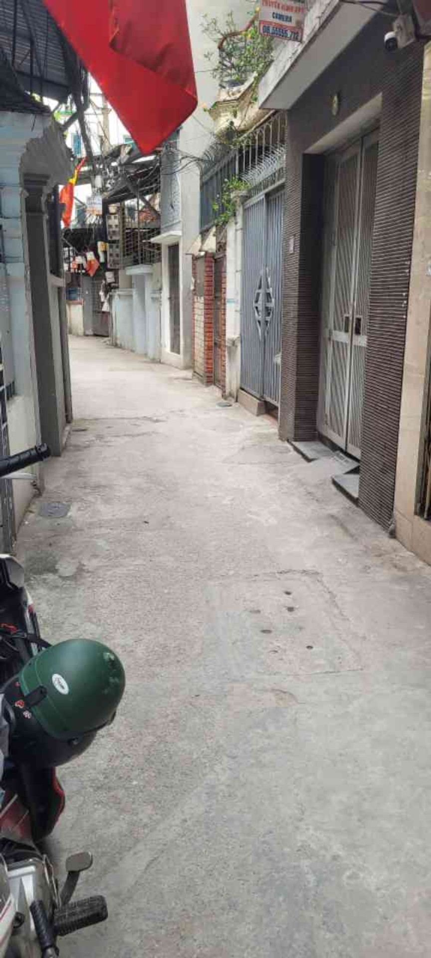 Bán nhà Pháo Đài Láng - diện tích 77m2 3 tầng - Ngõ thông, gần phố - giá 23 tỷ