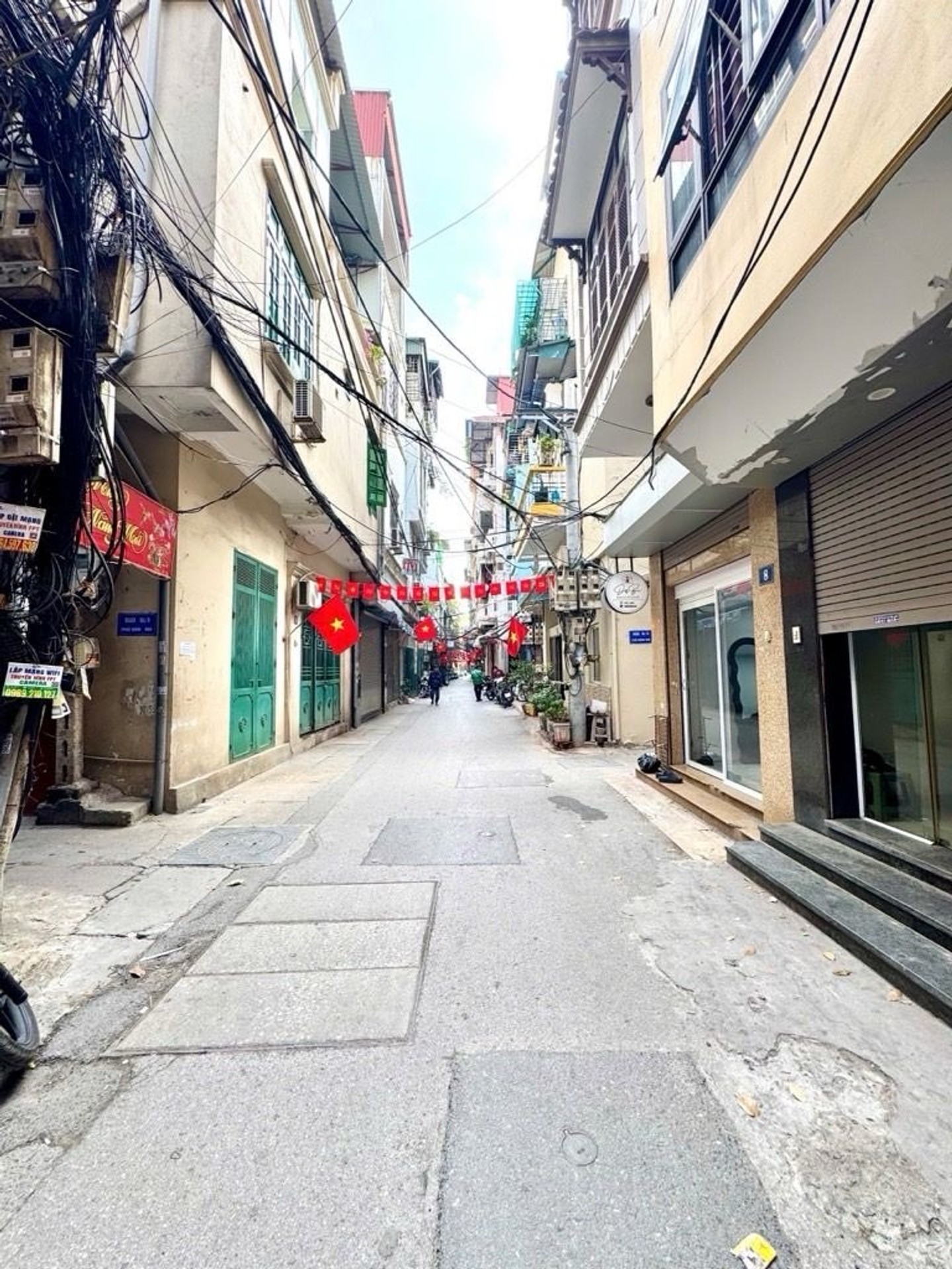 Bán nhà Hồng Mai - diện tích 24m2 5 tầng - Ô TÔ 10 MÉT - giá 3,8 tỷ