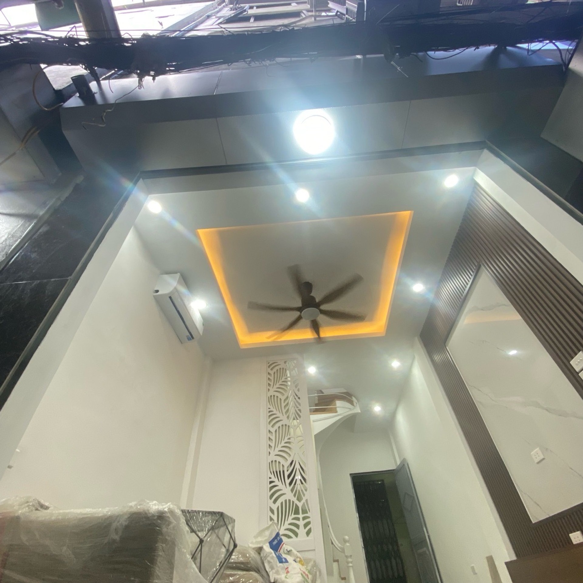 Bán nhà Hồng Mai - diện tích 24m2 5 tầng - Ô TÔ 10 MÉT - giá 3,8 tỷ