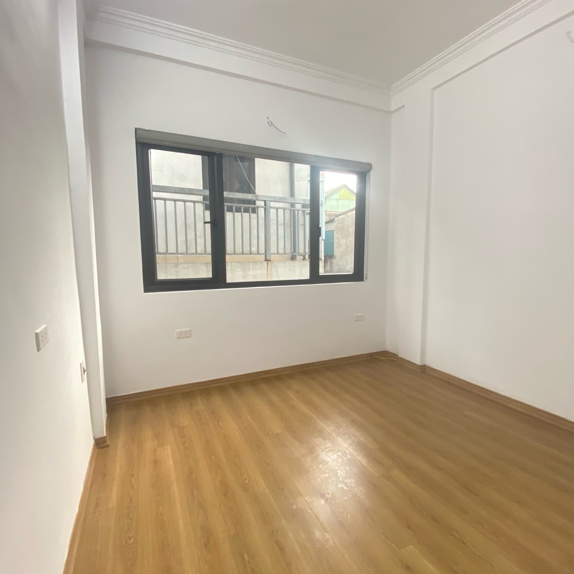 Bán nhà Hồng Mai - diện tích 24m2 5 tầng - Ô TÔ 10 MÉT - giá 3,8 tỷ