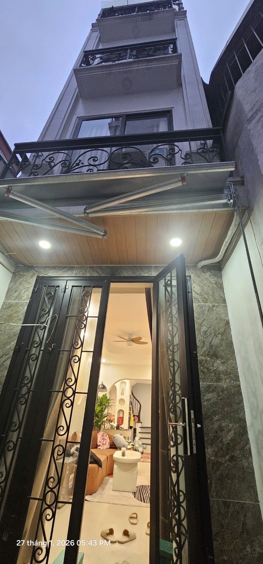 Bán nhà Minh Khai - diện tích 29m2 4 tầng - Nhà đẹp đón Tết - giá 7,9 tỷ