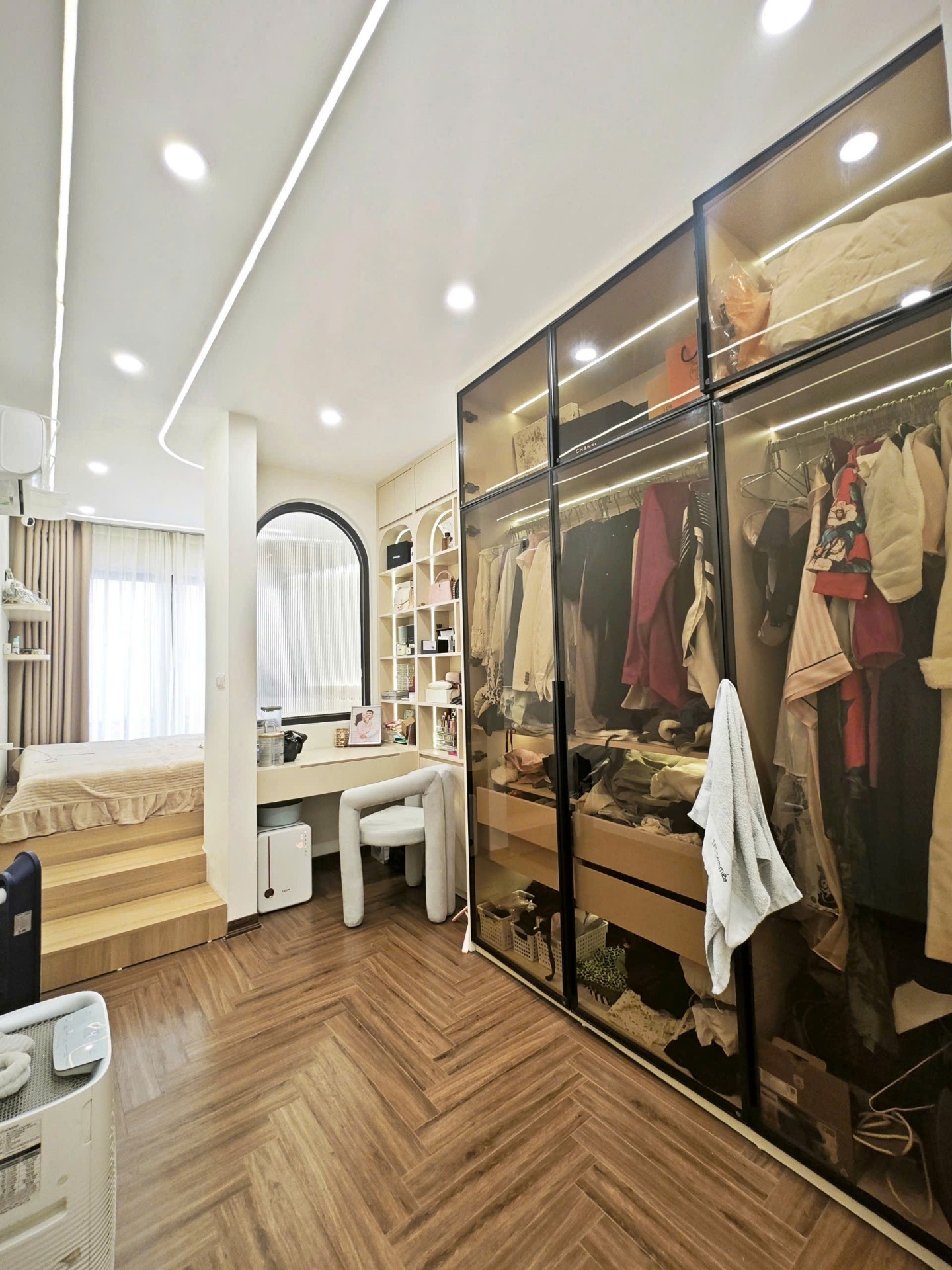 Bán nhà Minh Khai - diện tích 29m2 4 tầng - Nhà đẹp đón Tết - giá 7,9 tỷ