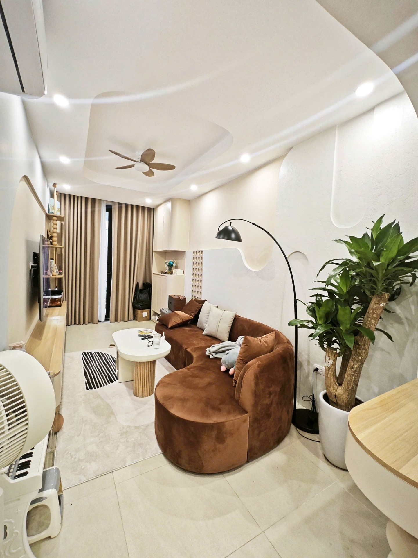 Bán nhà Minh Khai - diện tích 29m2 4 tầng - Nhà đẹp đón Tết - giá 7,9 tỷ