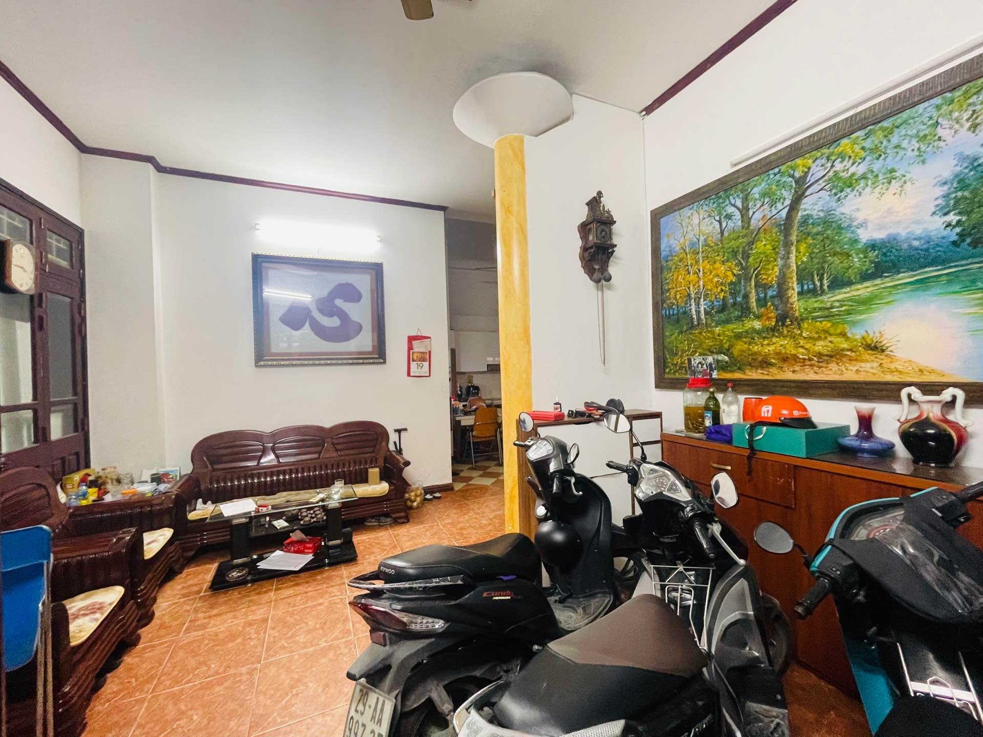 Bán nhà Nguyễn Thị Định - diện tích 90m2 3 tầng - Lô góc 3 mặt thoáng - giá 28 tỷ