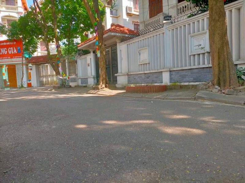 Bán nhà Bắc Linh Đàm - diện tích 260m2 4 tầng - Biệt thự đơn lập - giá 78 tỷ