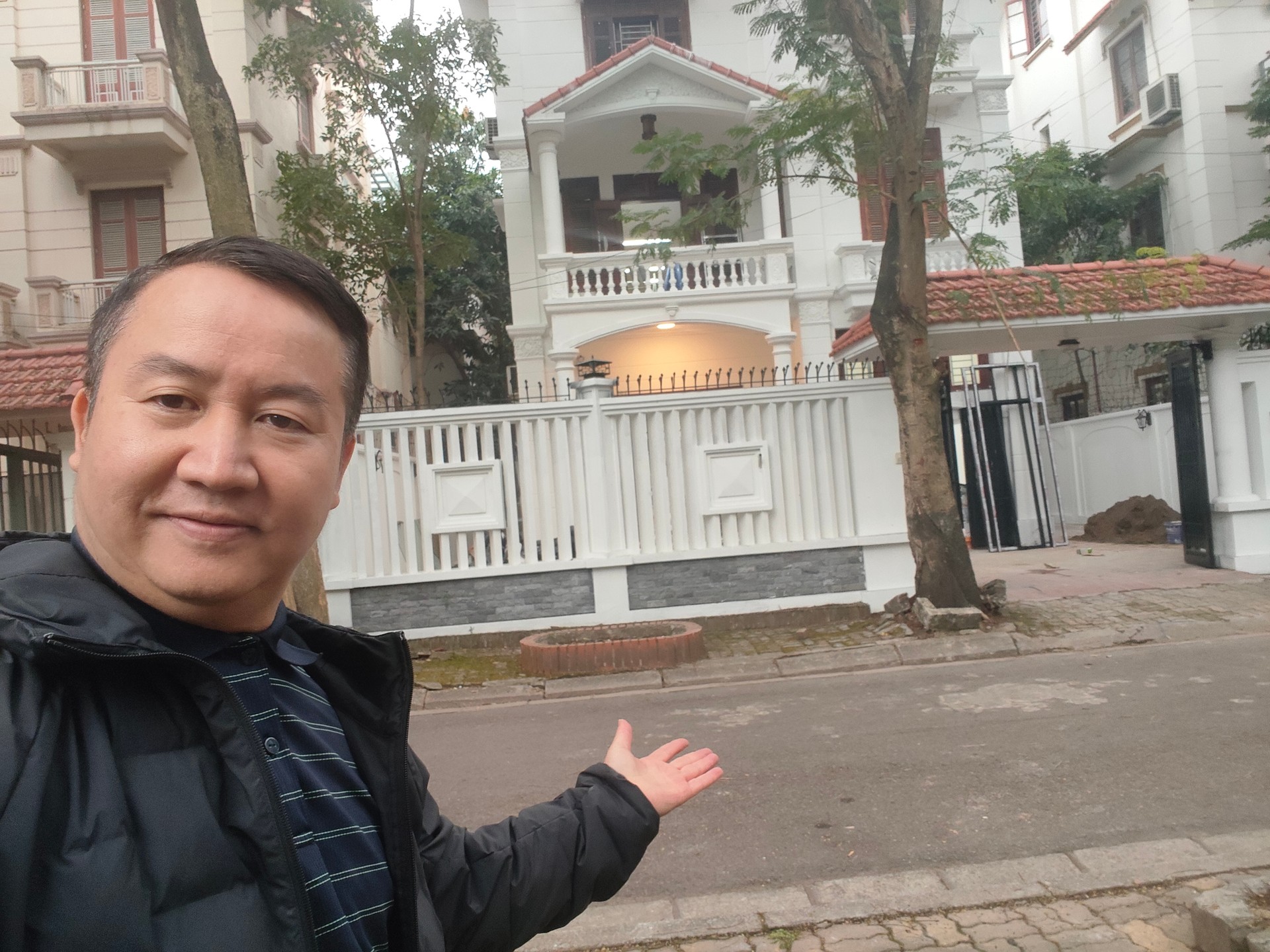 Bán nhà Bắc Linh Đàm - diện tích 260m2 4 tầng - Biệt thự đơn lập - giá 78 tỷ