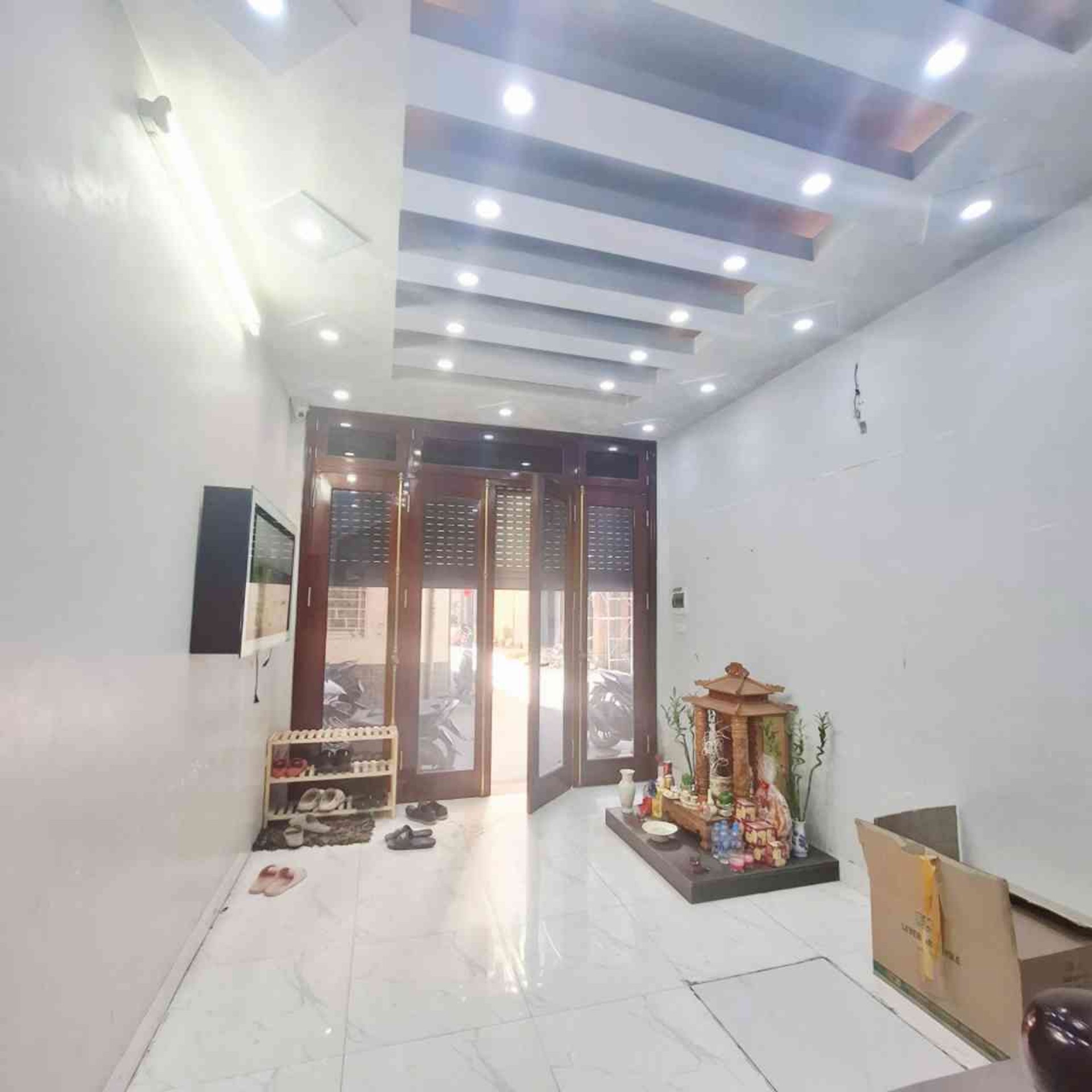Bán nhà Nam Dư - diện tích 40m2 6 tầng - Phân lô ô tô - giá 13,4 tỷ