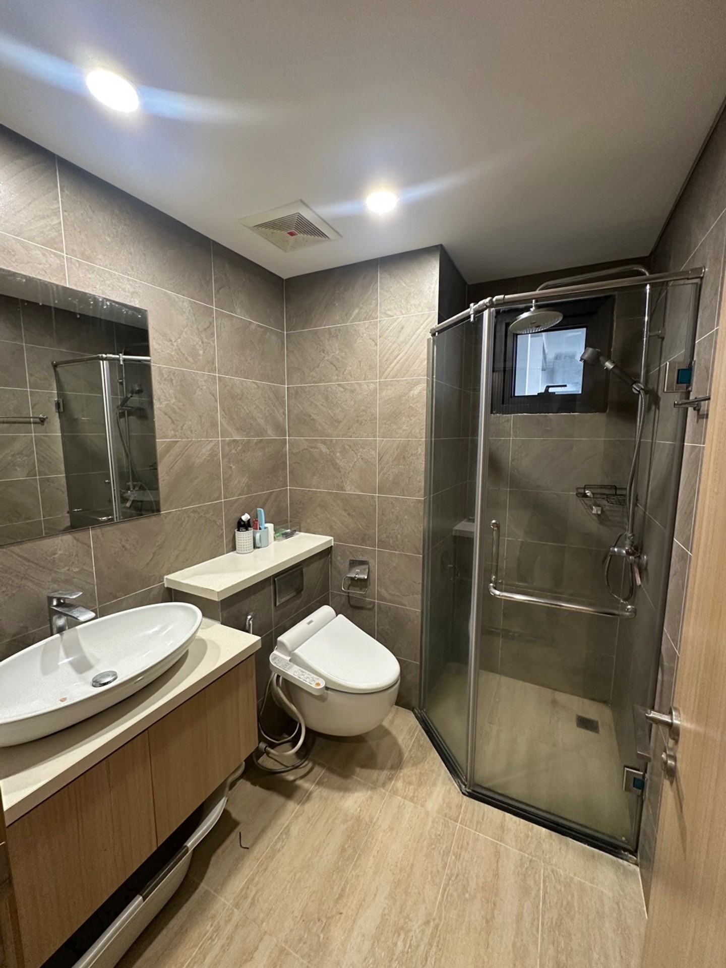 Bán nhà Minh Khai - diện tích 77m2 11 tầng - Căn hộ chung cư cao cấp - giá 10,3 tỷ