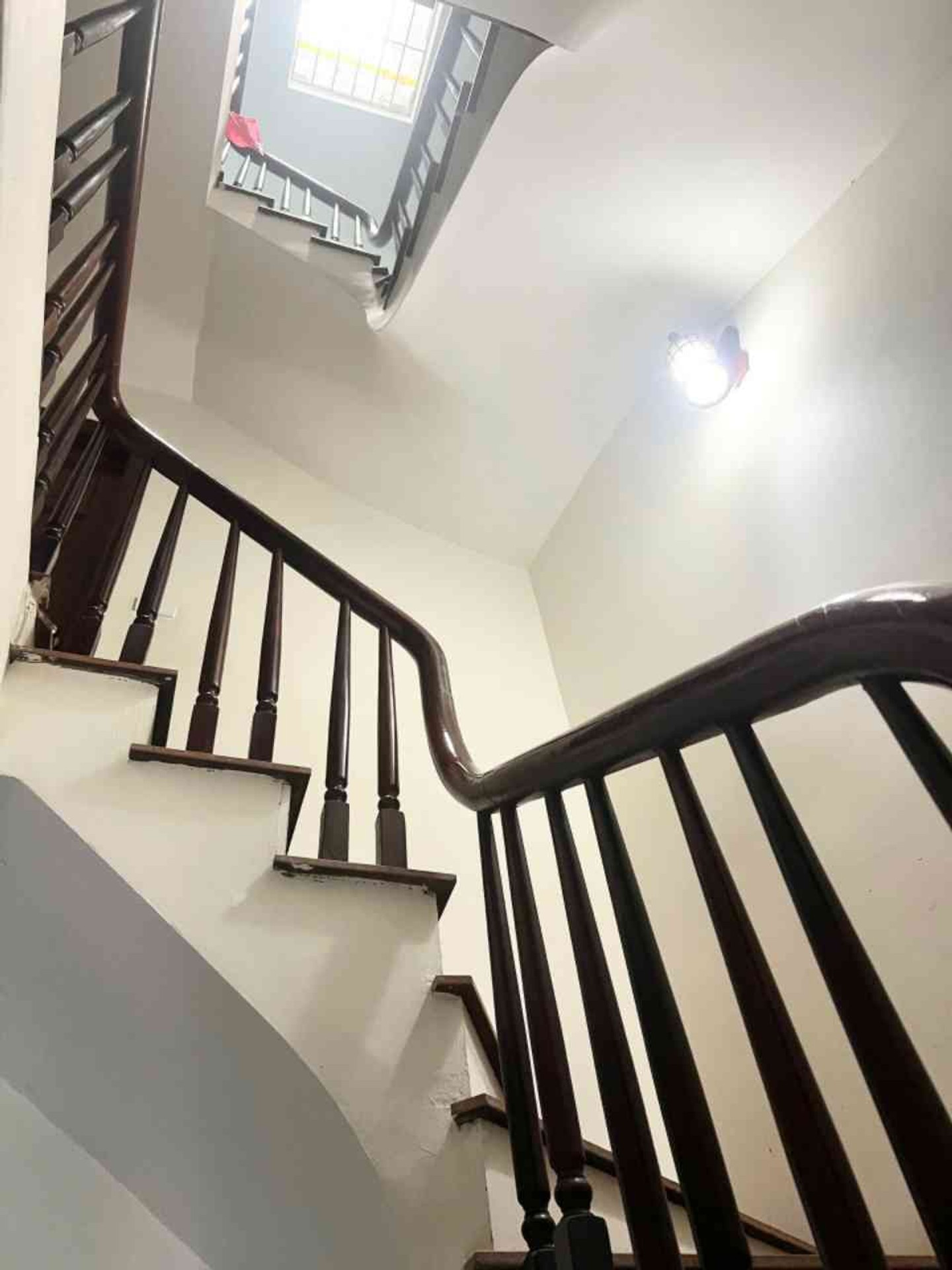 Bán nhà Hoàng Mai - diện tích 40m2 6 tầng - ô tô đỗ cửa - giá 11 tỷ