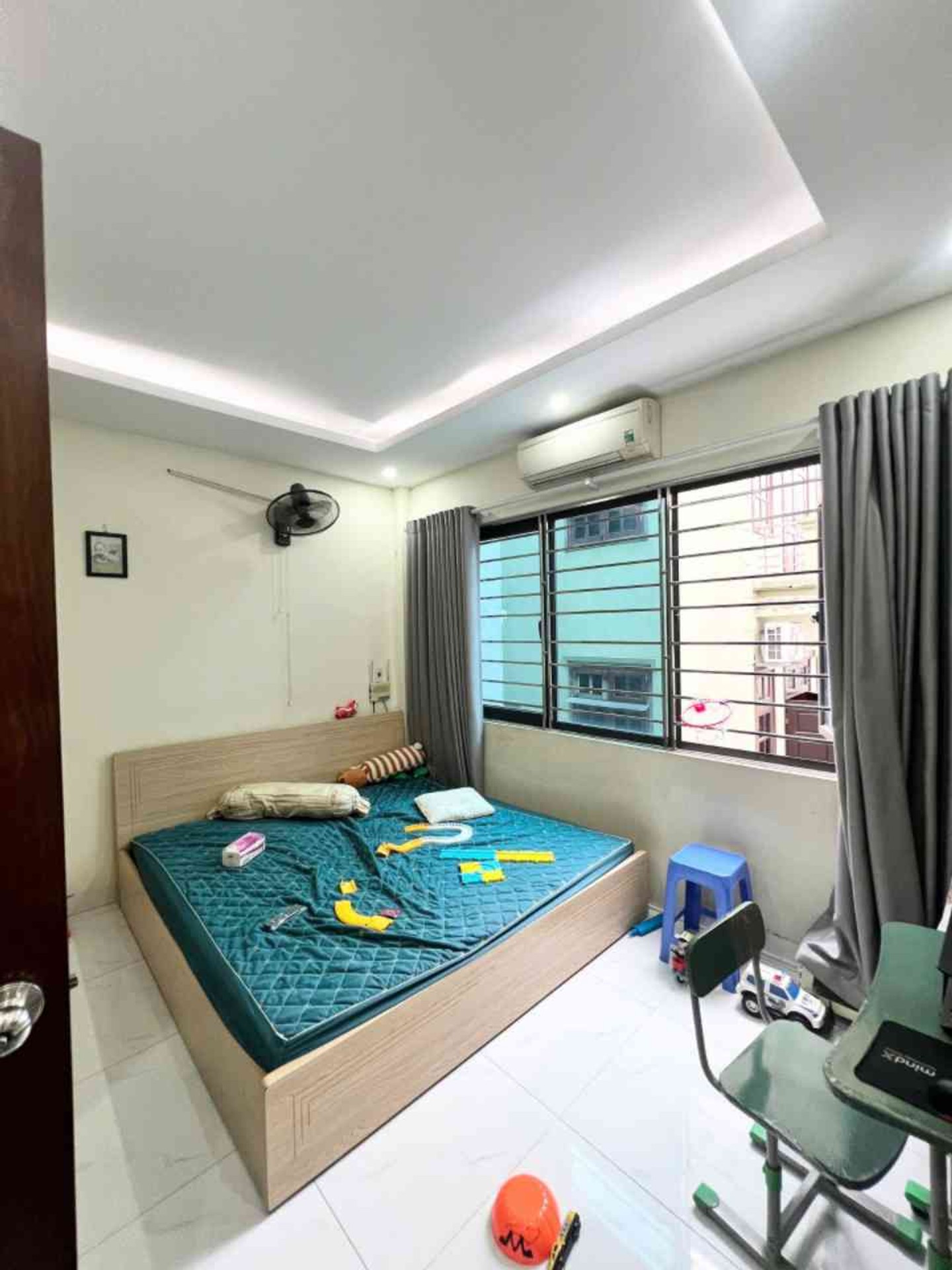 Bán nhà Hoàng Mai - diện tích 40m2 6 tầng - ô tô đỗ cửa - giá 11 tỷ
