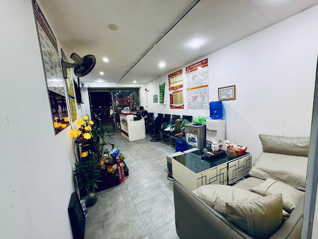 Bán nhà Hồ Đắc Di - diện tích 54.2m2 3 tầng - HIẾM NHÀ MẶT PHỐ, ĐỐI DIỆN HỒ - giá 32 tỷ