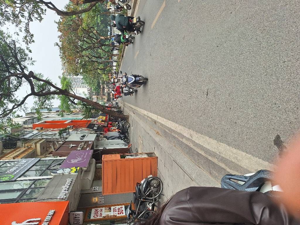 Bán nhà Hồ Đắc Di - diện tích 54.2m2 3 tầng - HIẾM NHÀ MẶT PHỐ, ĐỐI DIỆN HỒ - giá 32 tỷ