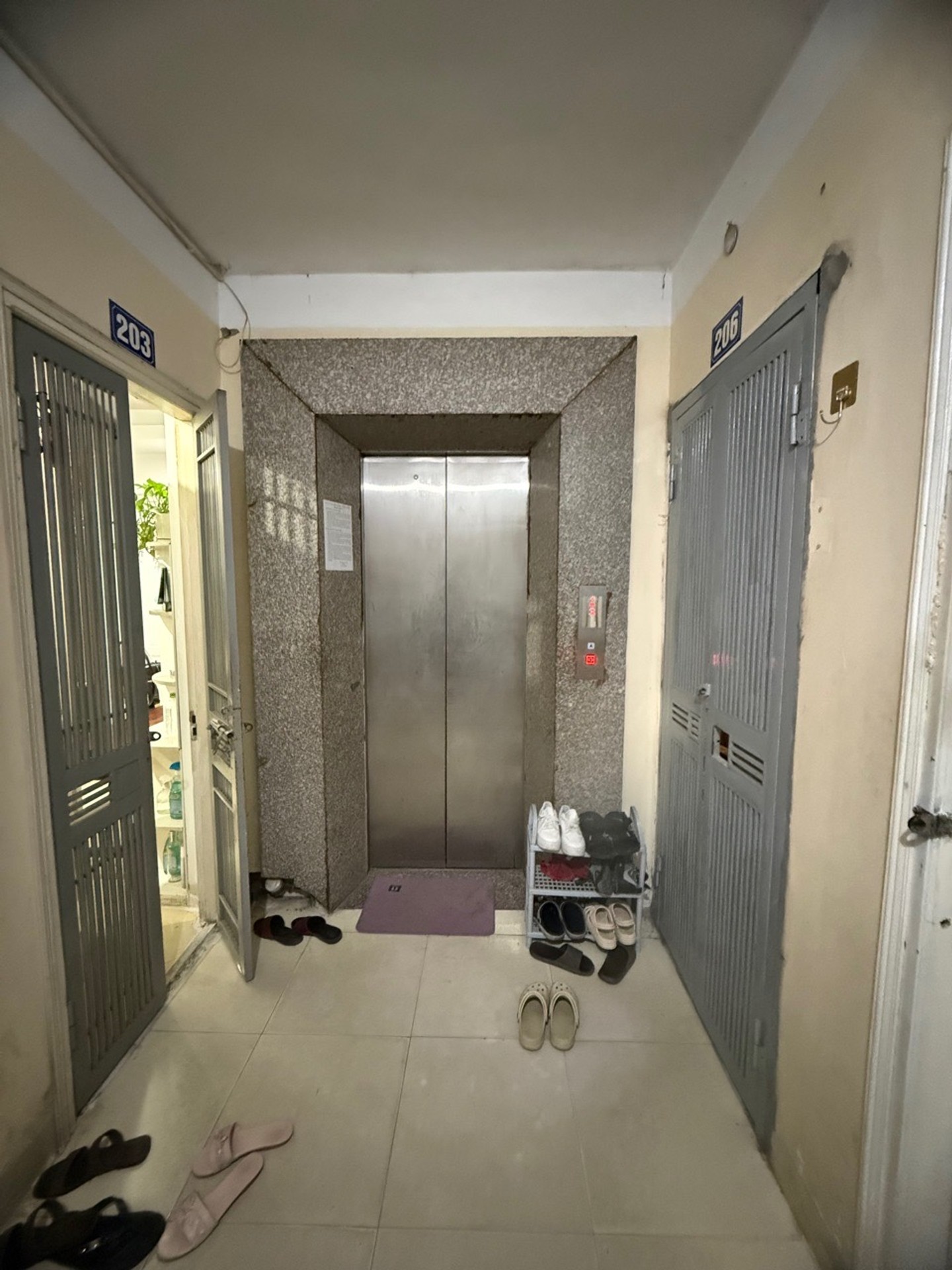 Bán nhà Bùi Xương Trạch - diện tích 24m2 8 tầng - Căn hộ mới full nội thất - giá 1,55 tỷ