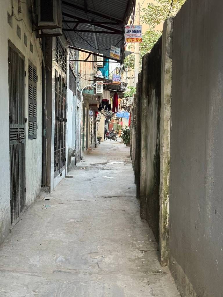 Bán nhà Vĩnh Hưng - diện tích 34m2 2 tầng - HIẾM - KHU DÂN TRÍ - AN NINH - giá 2,4 tỷ