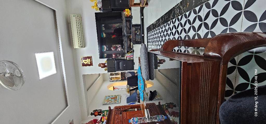 Bán nhà Đền Lừ - diện tích 250m2 1 tầng - Căn góc 3 thoáng - giá 9,3 tỷ