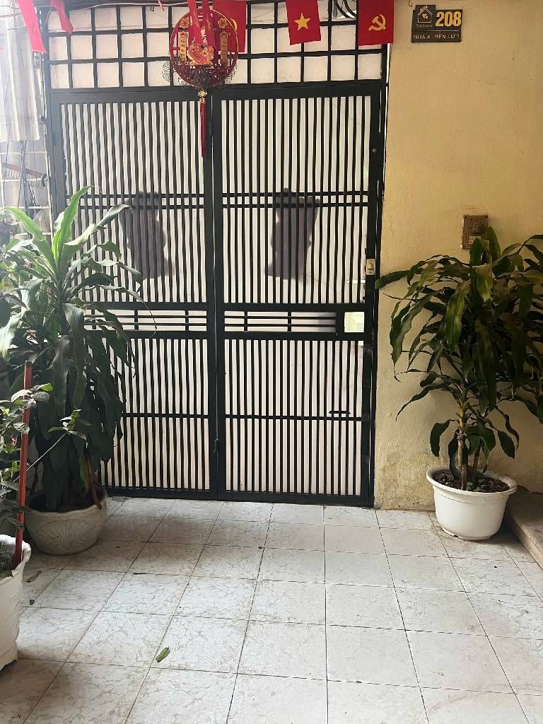 Bán nhà Đền Lừ - diện tích 250m2 1 tầng - Căn góc 3 thoáng - giá 9,3 tỷ