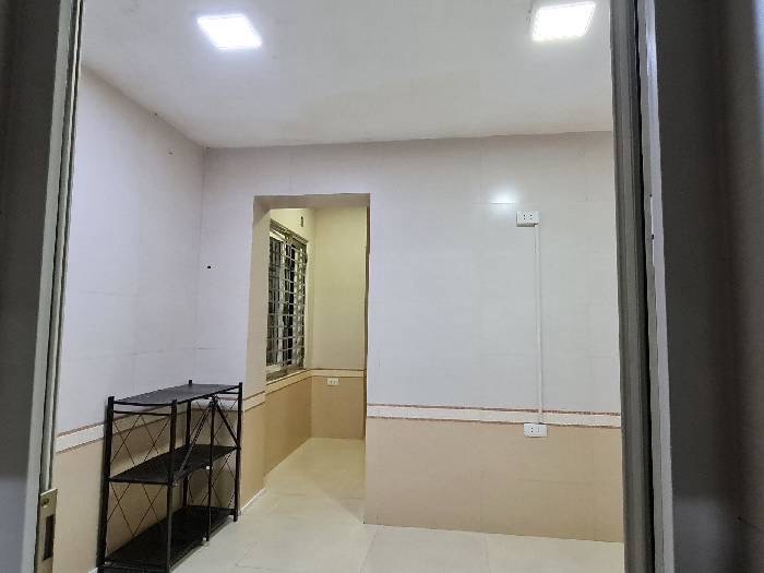 Bán nhà Giải Phóng - diện tích 35m2 3 tầng - Gara ô tô, ngõ thông - giá 4,1 tỷ