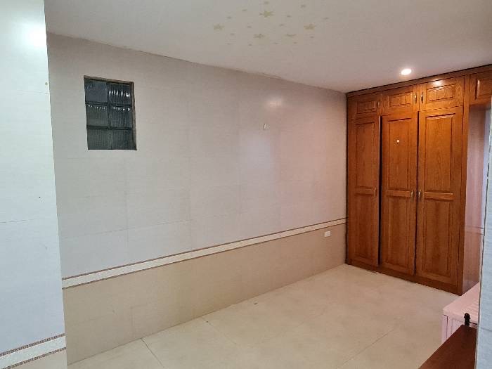 Bán nhà Giải Phóng - diện tích 35m2 3 tầng - Gara ô tô, ngõ thông - giá 4,1 tỷ