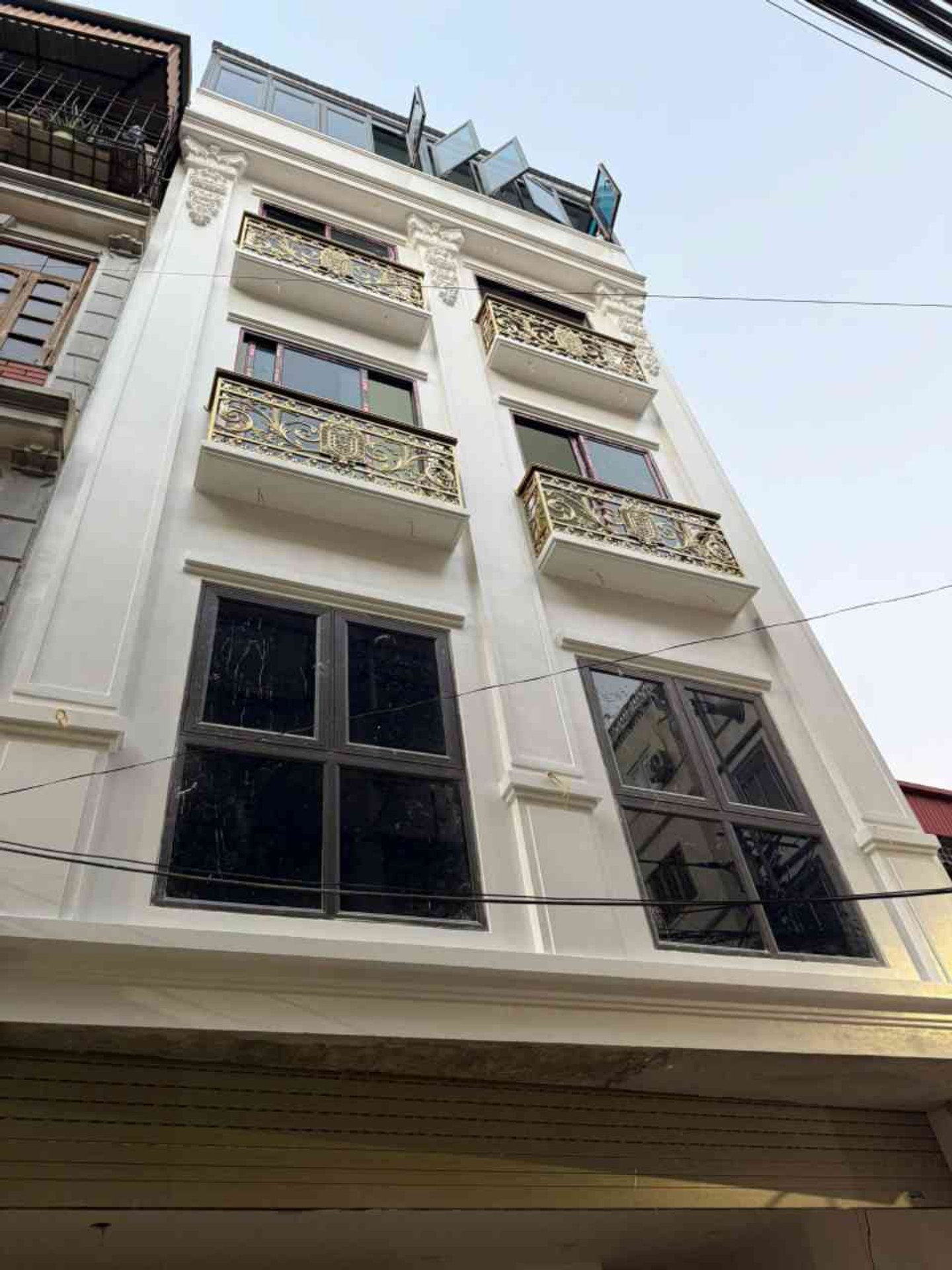 Bán nhà Đông Thiên - diện tích 31m2 6 tầng - Thang máy - giá 13,5 tỷ