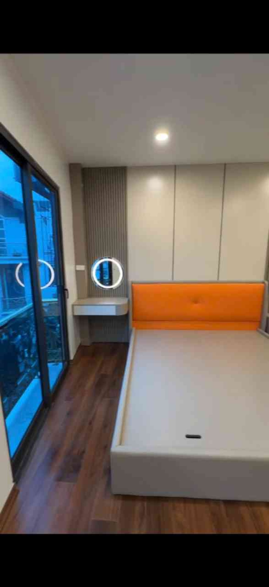 Bán nhà Đông Thiên - diện tích 31m2 6 tầng - Thang máy - giá 13,5 tỷ