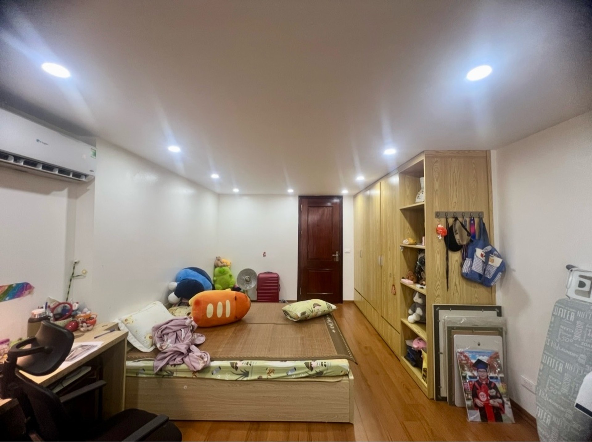 Bán nhà Đầm Hồng - diện tích 58m2 4 tầng - ô tô đỗ cửa - giá 7,8 tỷ