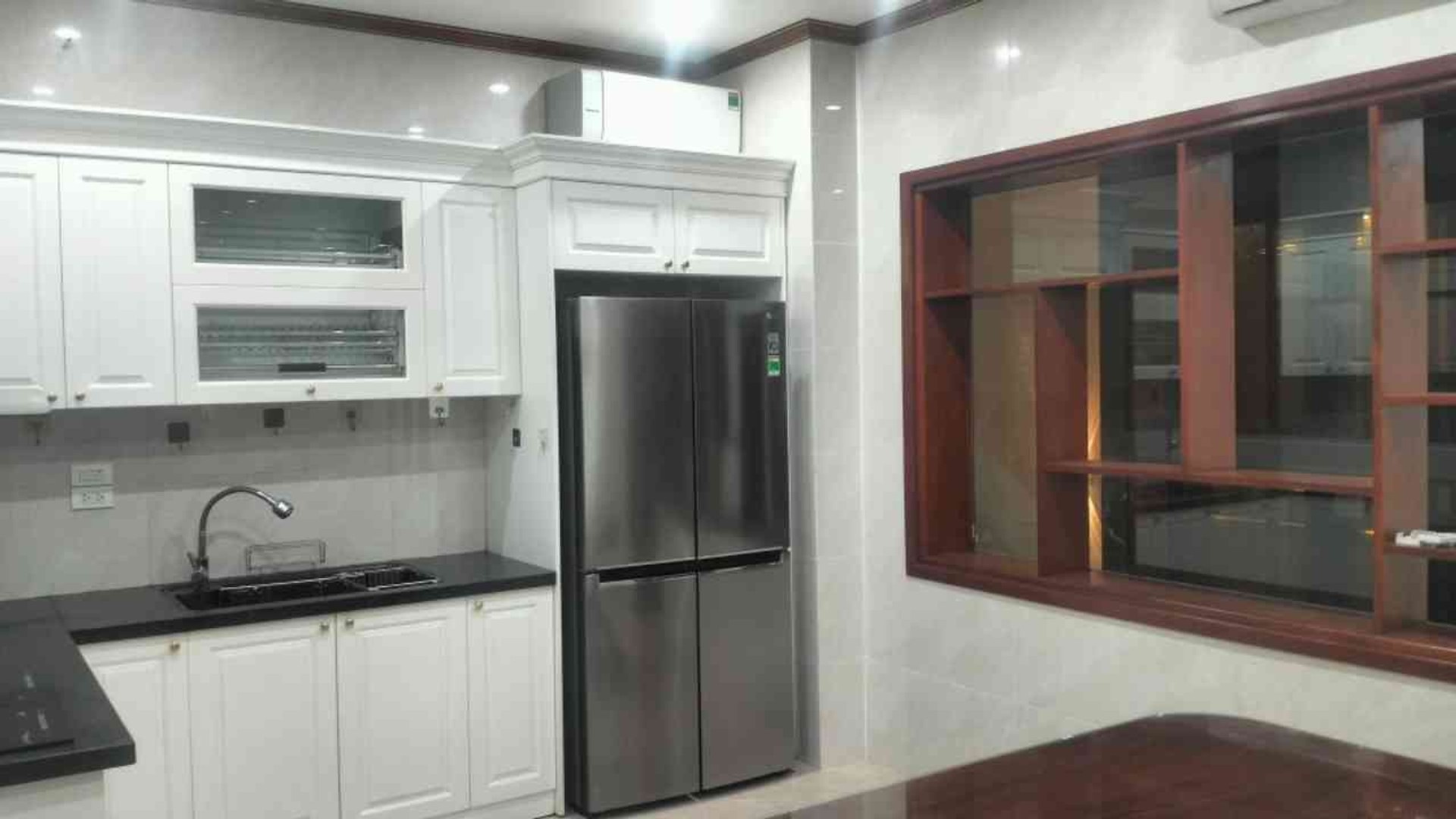 Bán nhà Louis VII - diện tích 94m2 5 tầng - Nhà cực đẹp - giá 32 tỷ