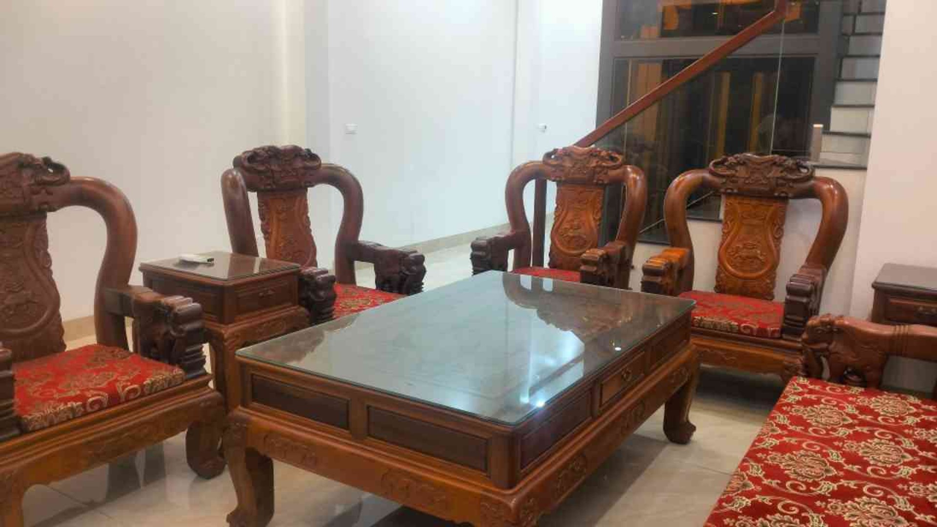 Bán nhà Louis VII - diện tích 94m2 5 tầng - Nhà cực đẹp - giá 32 tỷ