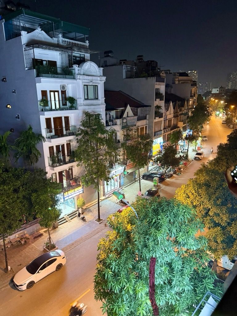 Bán nhà Yên Xá - diện tích 99.1m2 5 tầng - Nhà vườn siêu đẹp hiếm có - giá 38 tỷ