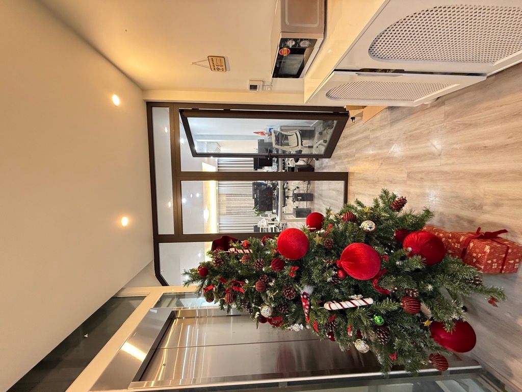 Bán nhà Yên Xá - diện tích 99.1m2 5 tầng - Nhà vườn siêu đẹp hiếm có - giá 38 tỷ