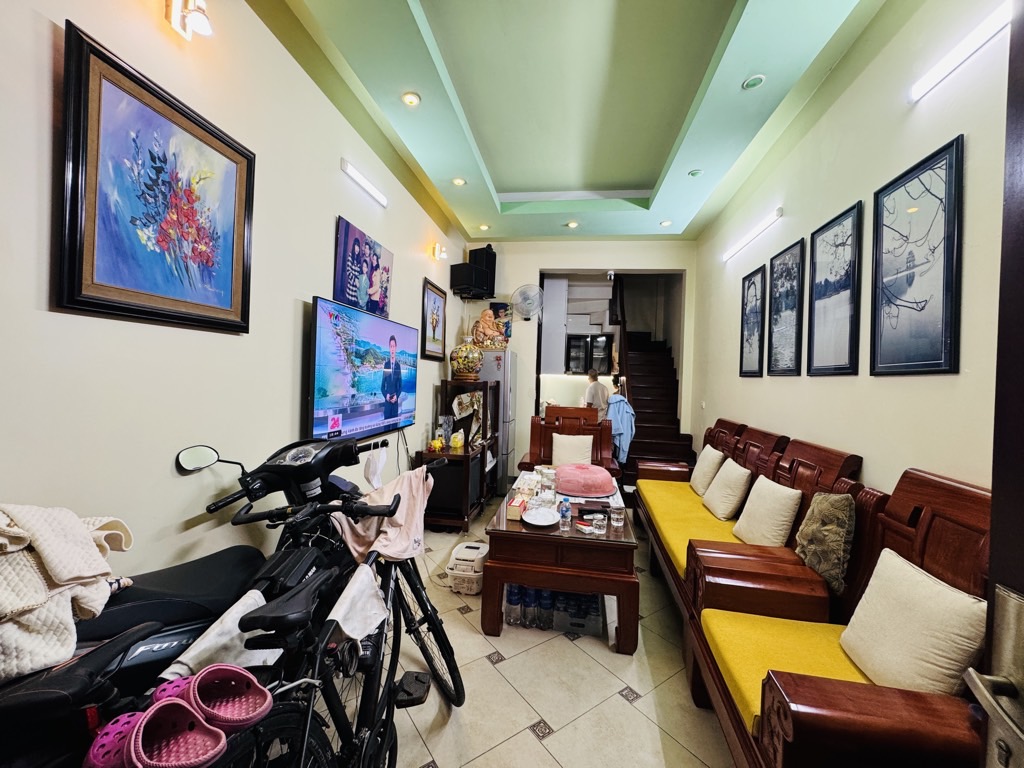 Bán nhà Lê Thanh Nghị - diện tích 28m2 5 tầng - Nhà đẹp hiếm có - giá 9,4 tỷ