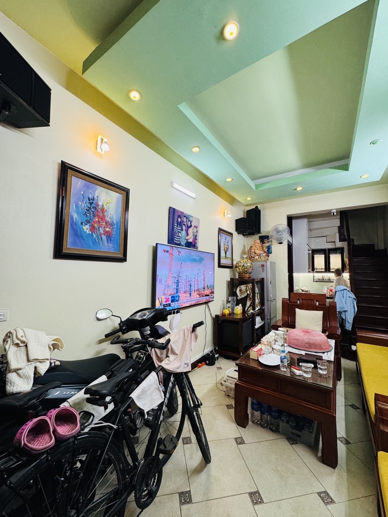 Bán nhà Lê Thanh Nghị - diện tích 28m2 5 tầng - Nhà đẹp hiếm có - giá 9,4 tỷ