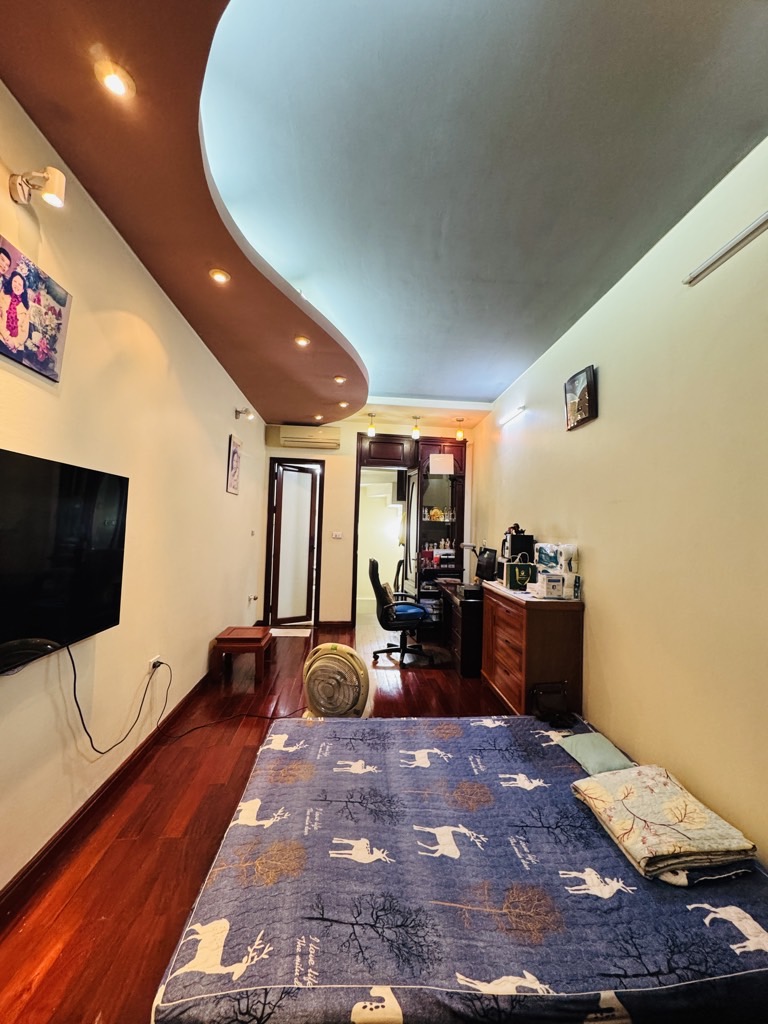 Bán nhà Lê Thanh Nghị - diện tích 28m2 5 tầng - Nhà đẹp hiếm có - giá 9,4 tỷ