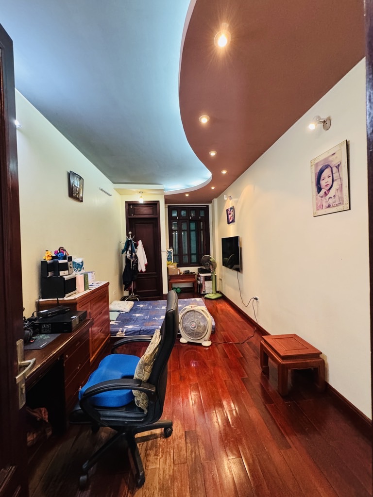 Bán nhà Lê Thanh Nghị - diện tích 28m2 5 tầng - Nhà đẹp hiếm có - giá 9,4 tỷ