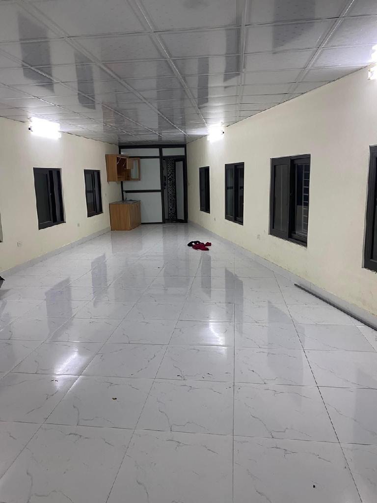 Bán nhà Yên Xá - diện tích 100m2 7 tầng - Lô góc, mặt tiền khủng - giá 25 tỷ