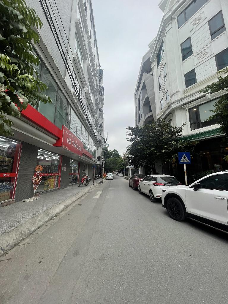 Bán nhà Yên Xá - diện tích 100m2 7 tầng - Lô góc, mặt tiền khủng - giá 25 tỷ