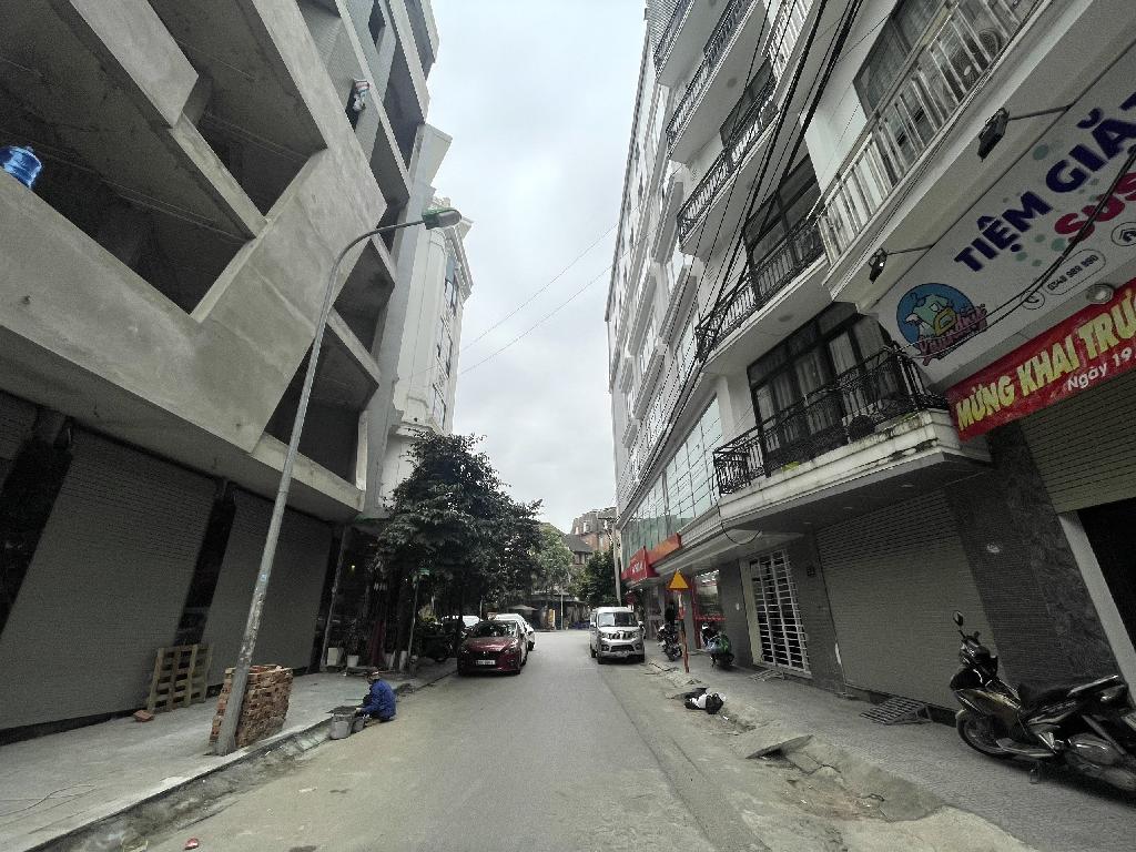 Bán nhà Yên Xá - diện tích 100m2 7 tầng - Lô góc, mặt tiền khủng - giá 25 tỷ