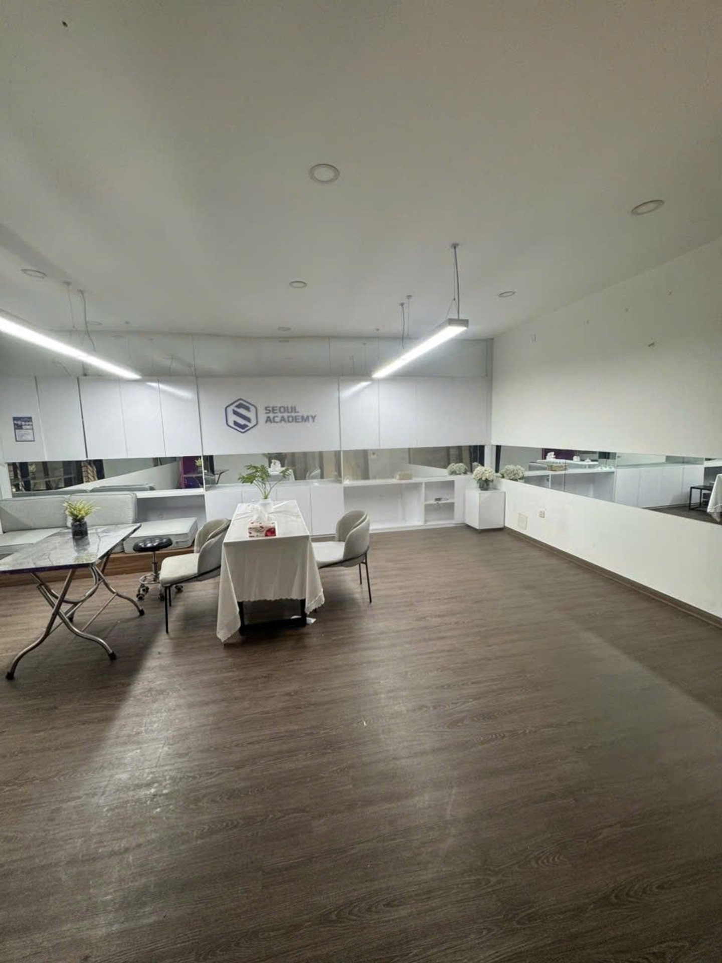 Bán nhà Thái Thịnh - diện tích 106.7m2 7 tầng - Lô góc 2 mặt thoáng - giá 80 tỷ