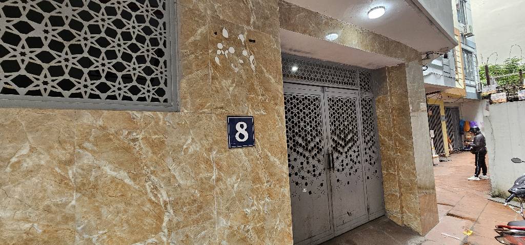 Bán nhà Yên Xá - diện tích 110m2 9 tầng - Thang máy - giá Nhỉnh 25 tỷ