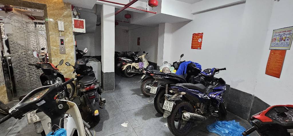 Bán nhà Yên Xá - diện tích 110m2 9 tầng - Thang máy - giá Nhỉnh 25 tỷ