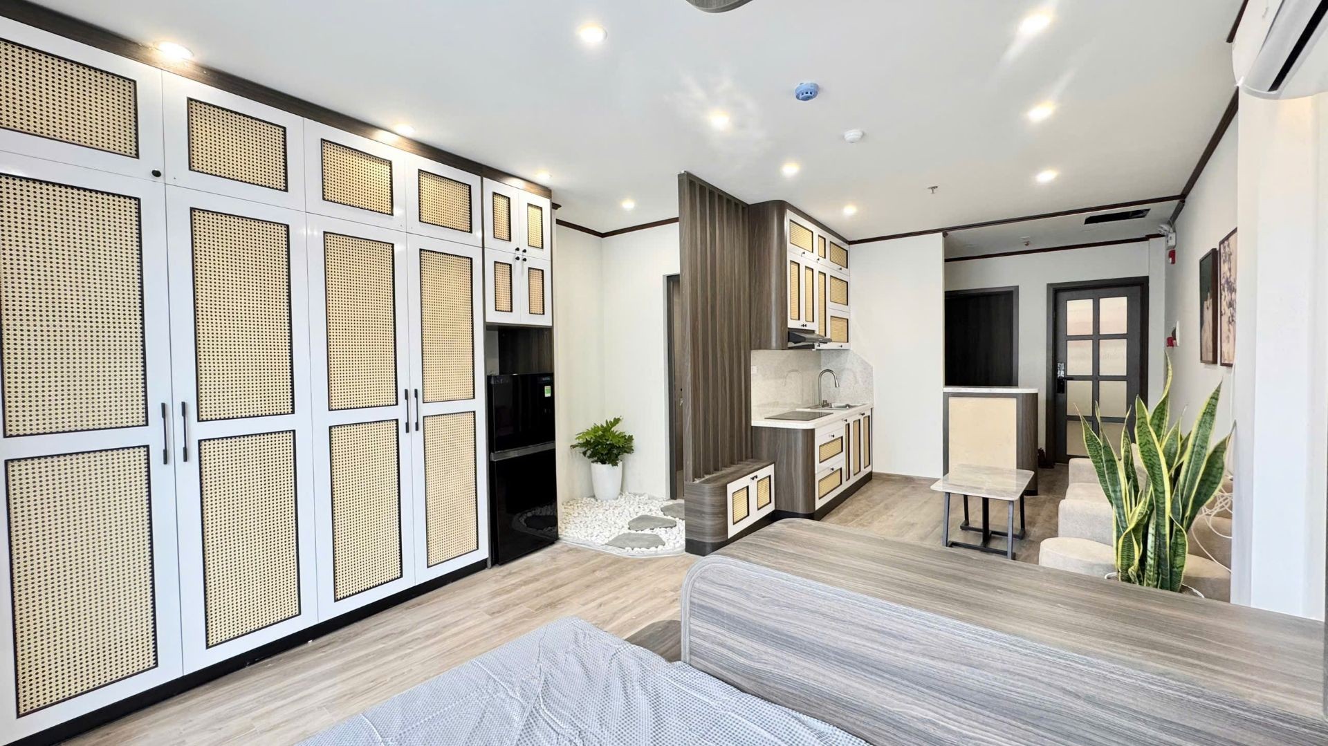 Bán nhà Ngõ Quỳnh - diện tích 68m2 7 tầng - Đẹp sang xịn mịn - giá 21,9 tỷ
